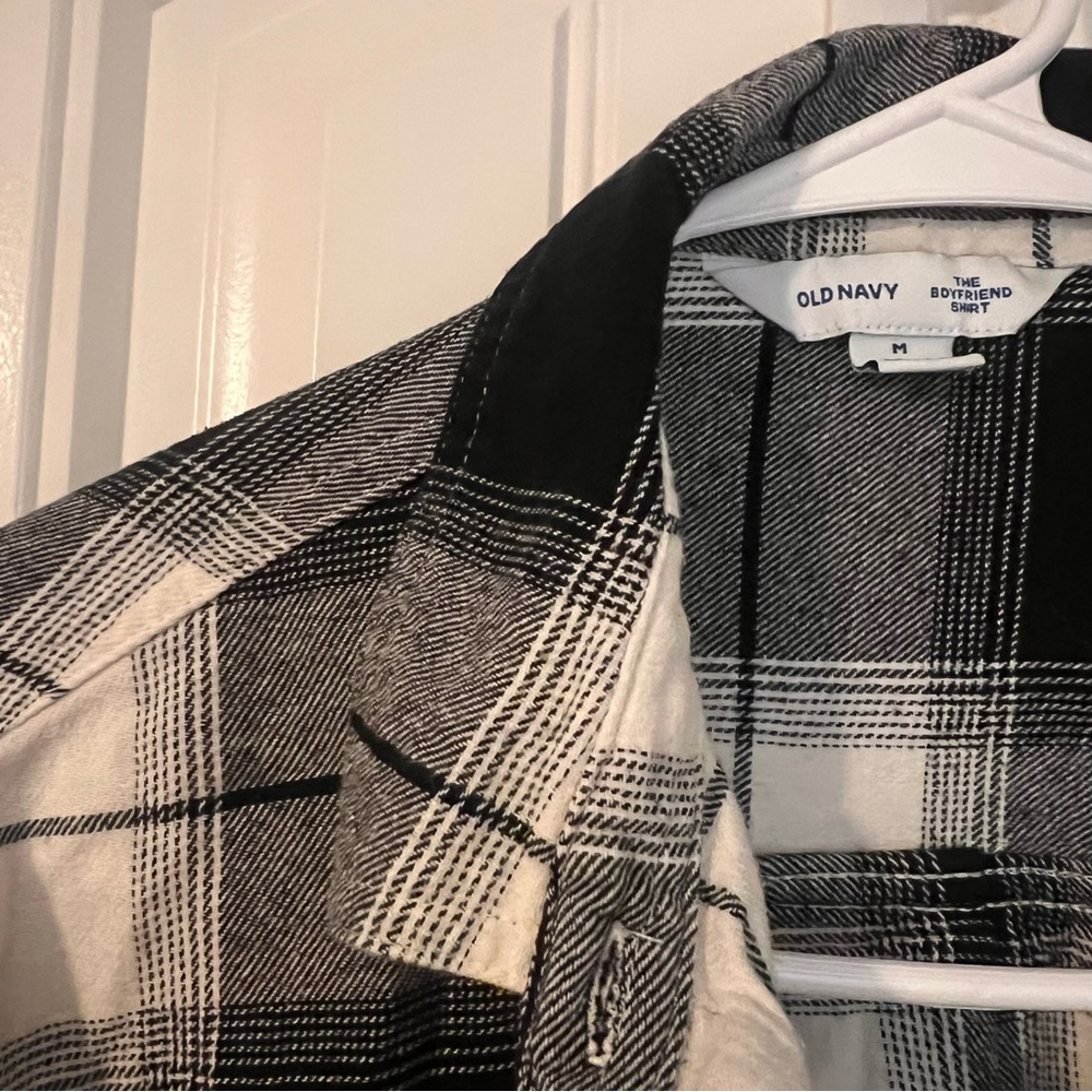 Old Navy Black and White Plaid Blazer - Picture 2 of 4